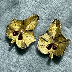 Vintage BSK Gold Toned Leaf with Rhinestone Butterflies Clip On Earrings